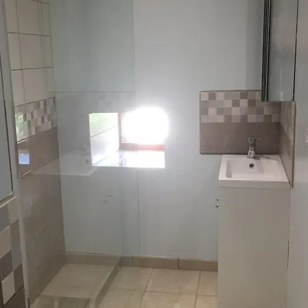 Gite Renove Avec Jardin Et Acces Aux Sentiers Dans Les Cote De Toul - Fr-1-584-324 * Mont-le-Vignoble