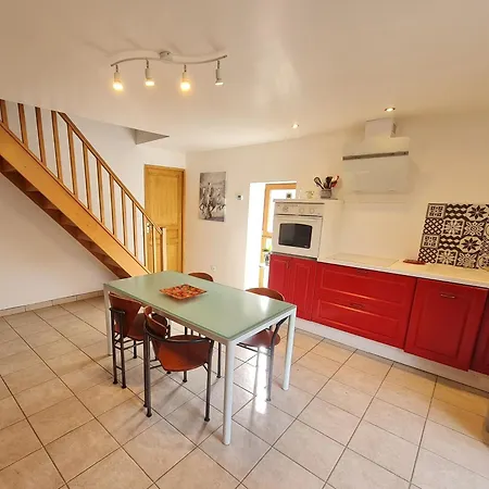 Prázdninový dům Gite Renove Avec Jardin Et Acces Aux Sentiers Dans Les Cote De Toul - Fr-1-584-324 *